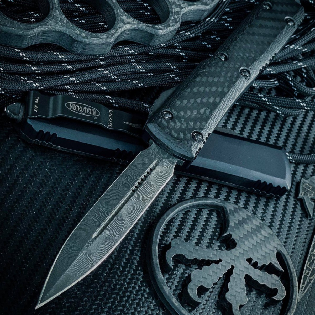 Microtech-Carbon-Fiber-Damascus122-16CFS