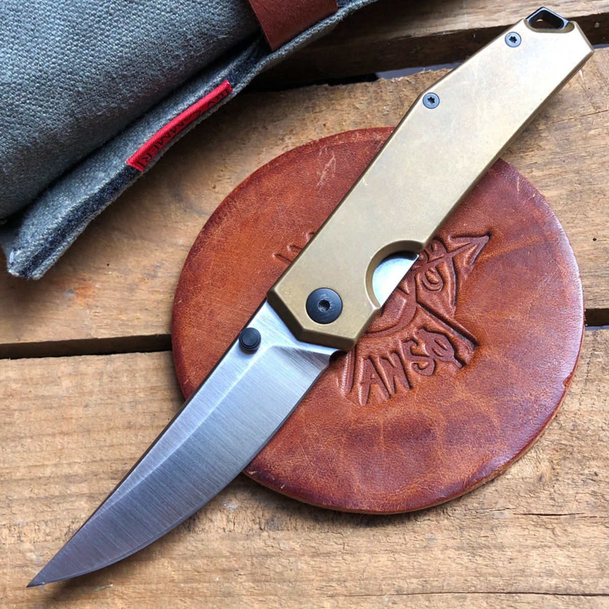 GiantMouse-ACE-CLYDE-BRASS