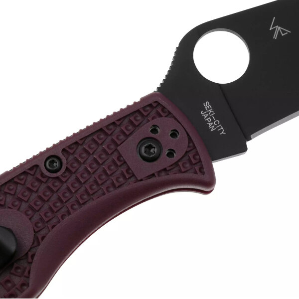 Spyderco-Endela-Burgundy-C243BGBKP